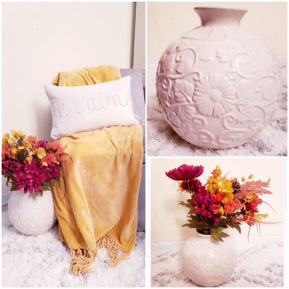 Vintage Ceramic Flower Pot Vase for Indoor/Outdoor - Picture 4 of 8